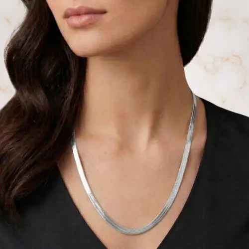 Collar plateado plano mediano — Acero inoxidable Plateado